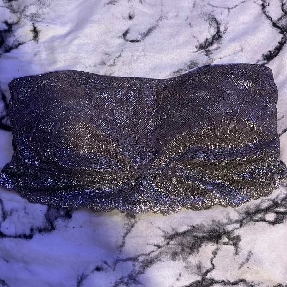 A bralette purple/grey it’s from forever 21, only worn once
